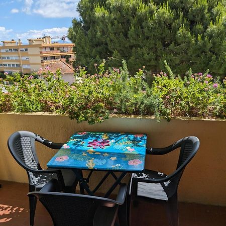 Studio Calme Dernier Etage Antibes Exterior foto